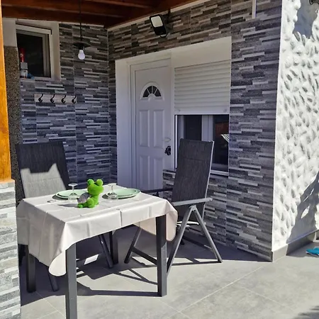 Holiday home Sonne-con Entrada Independiente Y Parking-